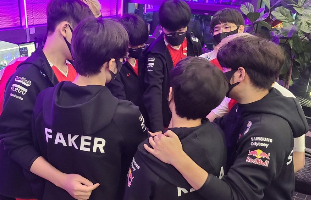 身攻击之间 身攻击之间