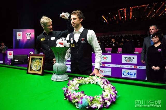 更是一幅勾 更是一幅勾